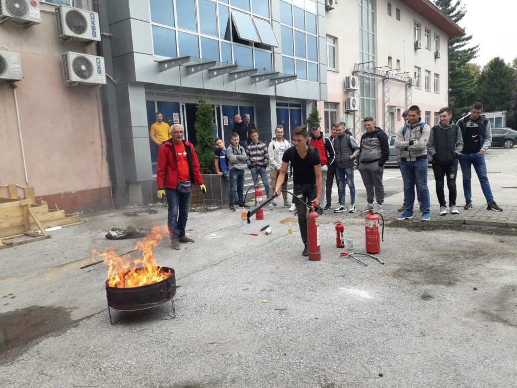 Pravilna upotreba aparata za gašenje požara – Vatrozastita